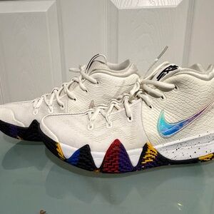 Kyrie Irving Nike Basketball Shoes